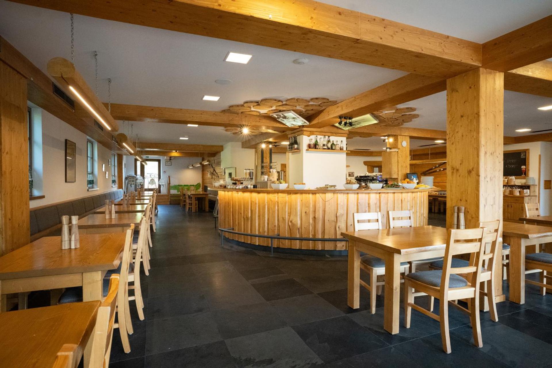Hotel Kristian Kubova Huť Kültér fotó